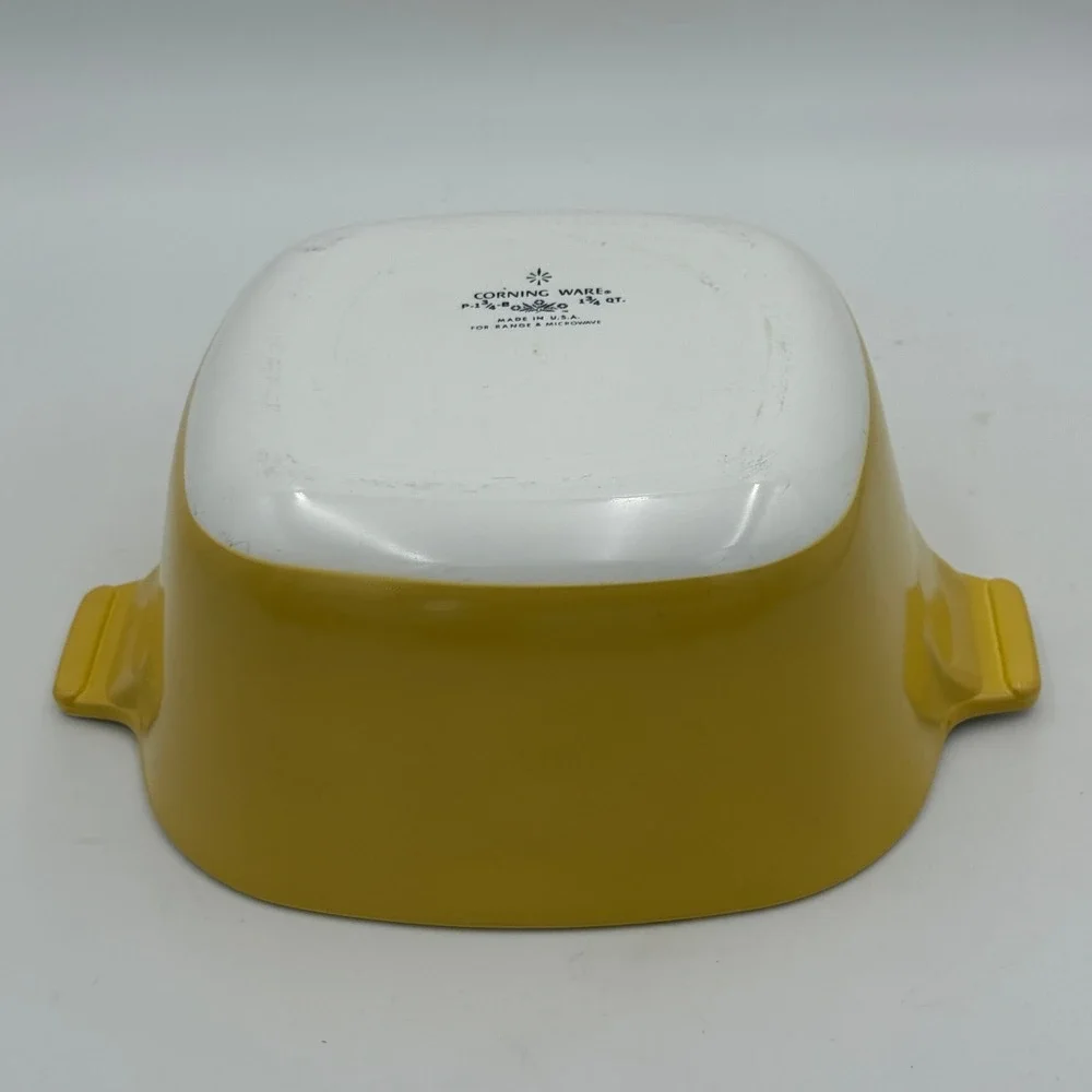 Corning Ware P-1 3/4-B Gold Butterscotch Casserole Dish 1.75 QT Vintage USA